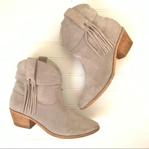 Joie Taupe Suede Fringe Western Ankle Boots Stacked Wood Block Heel 'Keaton' thumbnail 3