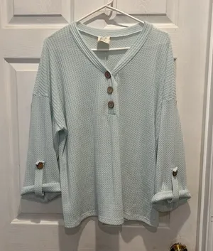Fantastic‎ Fawn Womens Mint Green Waffle Knit Roll Tab Henley Top Medium Thermal thumbnail 1