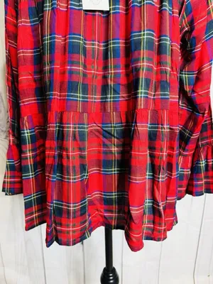 Mudpie Womens Red Plaid Peplum Flounce NWT Top Size Large Keyhole Back Neck thumbnail 7