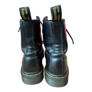 DR MARTENS 1460 Smooth Leather Lace Up Boots Black Ladies size 6 thumbnail 10
