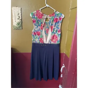 Acevog size L embroidered top blue knit skirt. thumbnail 9