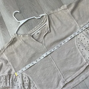 Pilcro Eyelet Sweatshirt batwing crop womens Beige (medium) boho anthropologie thumbnail 4