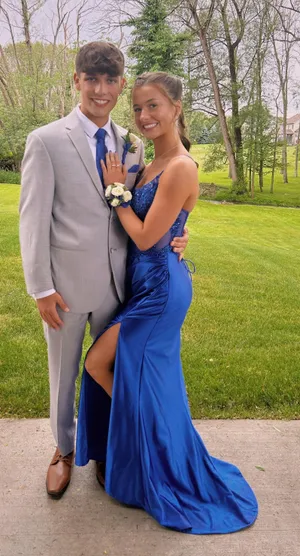 Blue Embellished Prom Dress With Slit thumbnail 7
