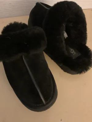 UGG women Black Suede fur platform slipper shoes US 6 thumbnail 1