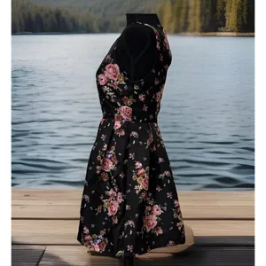 Forever 21 Pink Floral Roses Skater Romantic Sexy Hawaiian CutOut Dress S OLDSTO thumbnail 3
