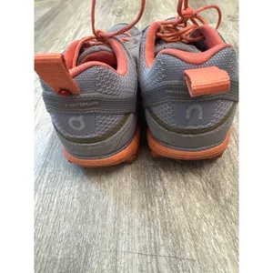 On Cloud On Running Cloudrunner Womens 7.5 Running Shoes Grey Coral thumbnail 4