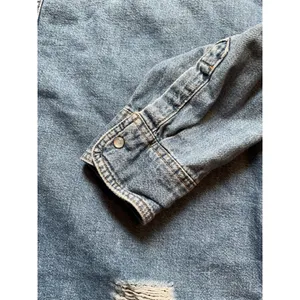 H&M Denim Shirt Women’s Oversized Grunge Y2K Distressed Rose Graphic Jean Top thumbnail 5
