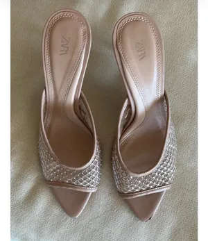 ZARA Rhinestone Kitten Heels Beige 38 thumbnail 3