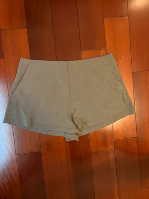 Lululemon Shorts thumbnail 2