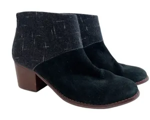 TOMS Gray Ankle Heels Boots Sz 9 Zip‎ Back Tassel Women's thumbnail 1