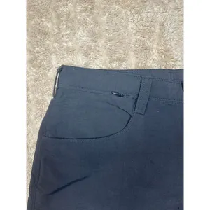 The North Face grey gorpcore nylon utility shorts Size 6 thumbnail 3