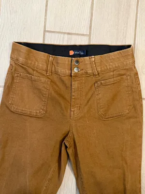 High-Rise Cropped Jeans in Chestnut Brown thumbnail 4