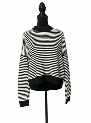 Forever 21 Women’s Black White Striped Sweater Size XL Oversized Knit Sweater thumbnail 1