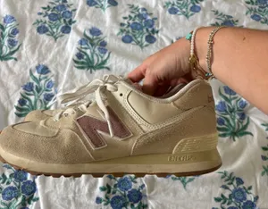 New Balance Women’s Shoes thumbnail 1