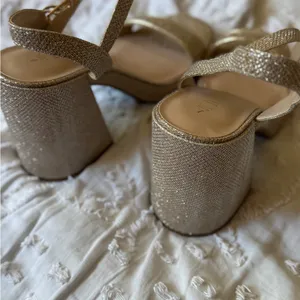 Dream Paris Glitter Gold Platform Sandals in Gold - Women size 7 thumbnail 3