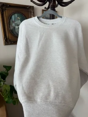 Aritzia Fleece Grey Crewneck Sweater thumbnail 5