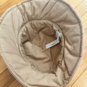 Madewell Reversible Quilted Bucket Hat in dusty blush NWT M/L thumbnail 6