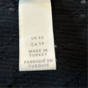 H&M Women's XS Black Puff Sleeve Blouse‎ thumbnail 6
