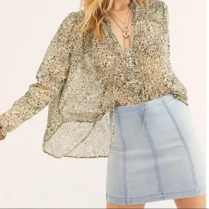 FREE PEOPLE‎ Modern Femme Denim Mini Skirt in Faded Blush Wash size 2 thumbnail 1