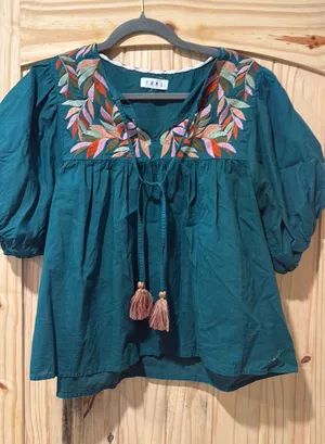 Fun green summer Size nothing on tag but think a medium thumbnail 1