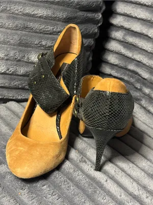 Steven By Steve Madden Tan Suede Pumps with Black Croc-Texture Strap thumbnail 3