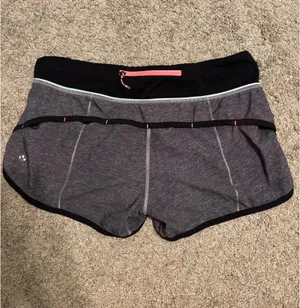 Lululemon Shorts Speed Up 2.5" thumbnail 2