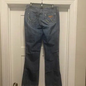 Wrangler Western Boot Cut Jeans Size 7/8 34" Cowgirl Flare Medium Wash Stitched thumbnail 6