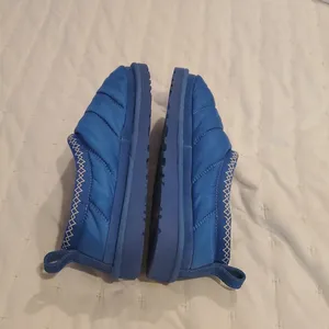 Ugg Women'S 8 Tasman Puffer Shearling Lined Slippers Royal Blue thumbnail 3