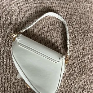 Amazon Elegant White Saddle Bag thumbnail 4