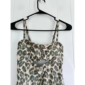 Aerie‎ Women XS Leopard Print Cutout One Piece Swimsuit Olive Green Open Back thumbnail 3