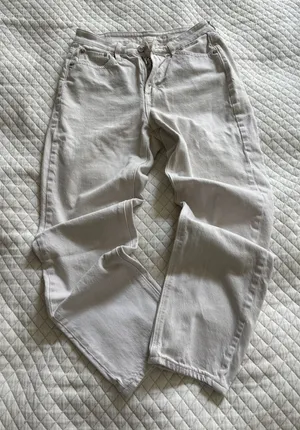 Beige American Eagle Jeans thumbnail 1