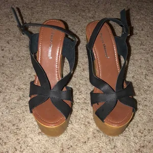 MOVING SALE! NWOB black wedges thumbnail 1