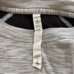 Lululemon Gray Long Sleeve Athletic Top Size 4 Lightweight Stretch thumbnail 3