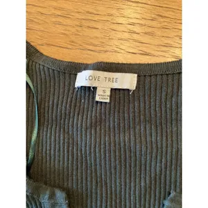 Love Tree Women's Black Solid Square Neck Knit Button Long Sleeve Cropped Top S thumbnail 2