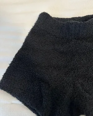SKIMS cozy knit shorts thumbnail 5