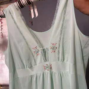 Vintage JCPenney full-length nightgown thumbnail 3
