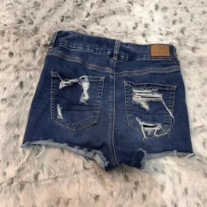 American Eagle sz 4. Next level stretch jean distressed shorts thumbnail 2