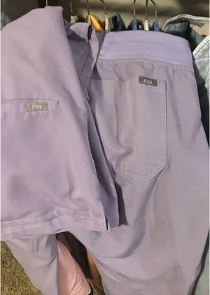 FIGS Scrubs Set thumbnail 5