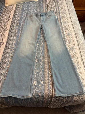 Old Navy Jeans High-Rise Wow Flare thumbnail 2