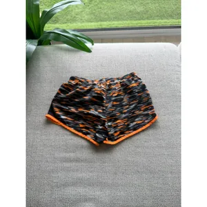 Nike‎ Womens Dri-FIT Running Shorts Orange Black Camo Tiger Stripe Medium thumbnail 2