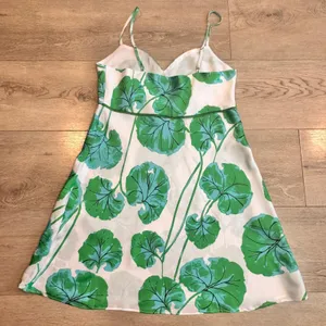 Diane Von Furstenberg DVF for Target Green‎ Leaf Mini Satin Slip Dress Small S thumbnail 2