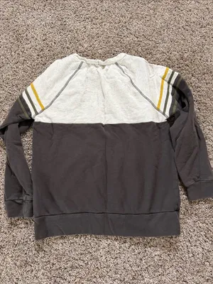 Hem & Thread Crewneck Sweatshirt thumbnail 6