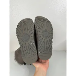 Ugg Bailey‎ Bow II Short Gray Boots Size 8 thumbnail 5