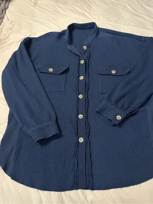 Navy Button thumbnail 3