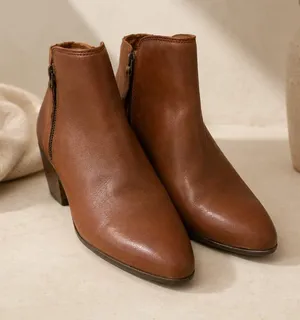 Frye Judith Boots Womens Size 8.5 Brown Leather Ankle Zip Almond Toe Booties thumbnail 1