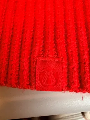 Lululemon Close Fit Wool Blend Ribbed Knit Beanie NWT Color Hot Heat O/S thumbnail 3