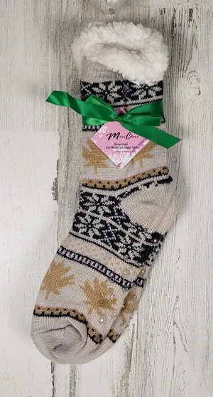 NWT Sherpa Lined Knit Winter Snowflake Leaf Design No-Slip Slipper Socks thumbnail 1