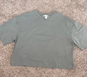 H&M Boxy Tee thumbnail 1