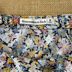 Abercrombie & Fitch Twisted On the Top Floral Mini Strap Dress M thumbnail 4