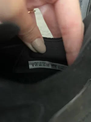 Women’s Adidas Ultraboost 22 thumbnail 7